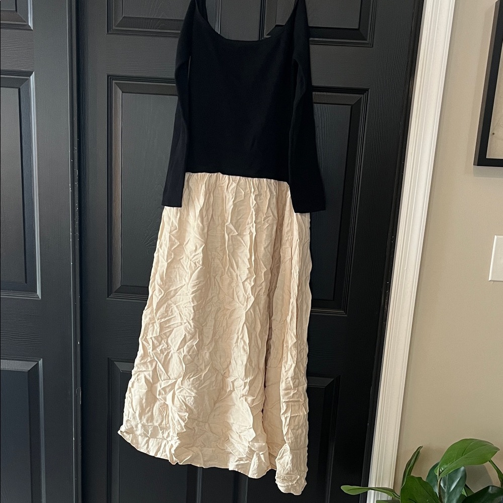 Moon River Black and Cream Long Sleeve Mixed Material Dress